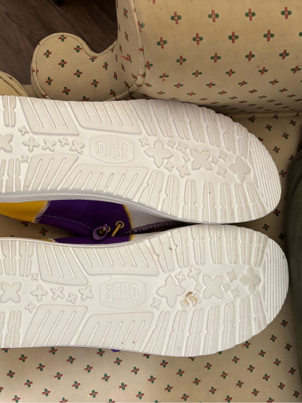 Hey Dude Mens Size 14 LSU shoes - Picture 3 of 3